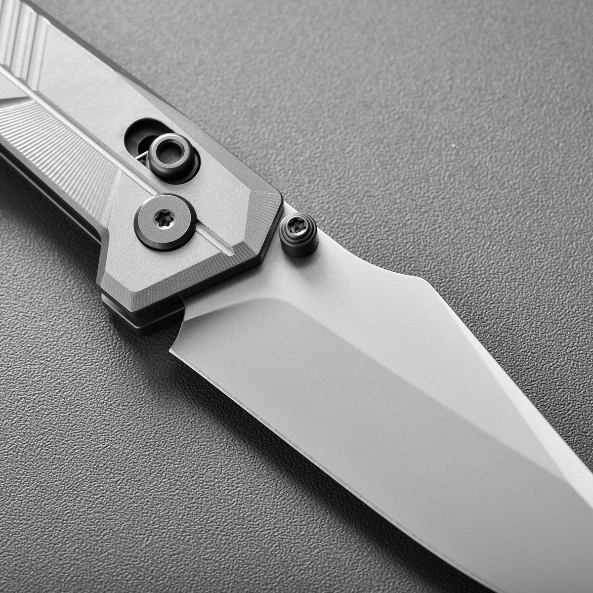Tacray TIRAN II Crossbar Lock | M390 Titanium EDC Knife